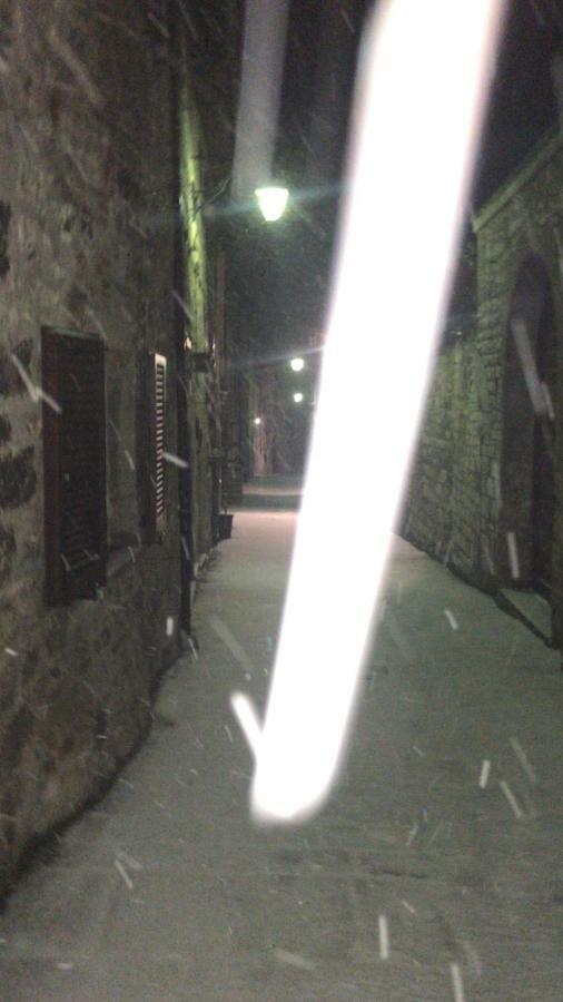 Mamihouse Apartment Gubbio Bagian luar foto